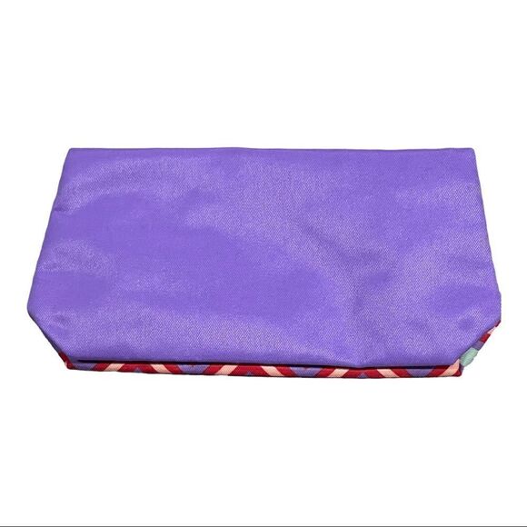 Clinique Three Medium Size Makeup Bags/Pouches 
Zipper Closure - Picture 4 of 7